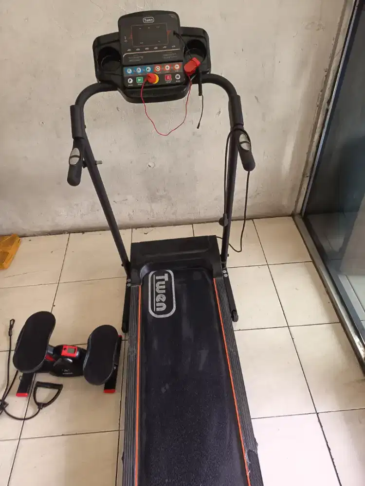 Treadmill + bonus stepper