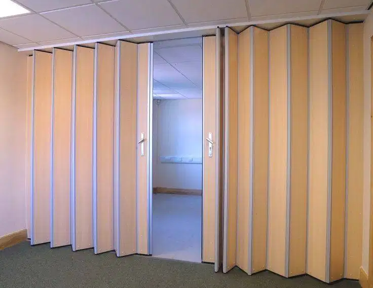 Sekat Ruangan PVC Model Folding Door Bisa Custom