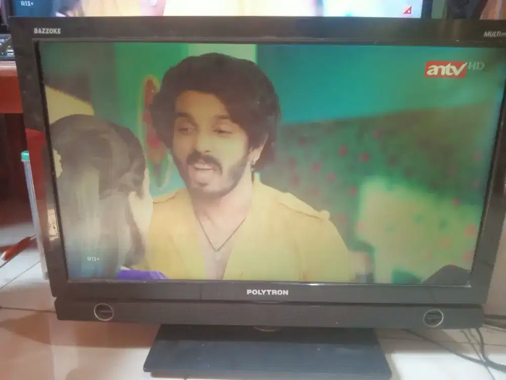 Di jual tv 24 inch merk polytron tipe bazzoke multimedia