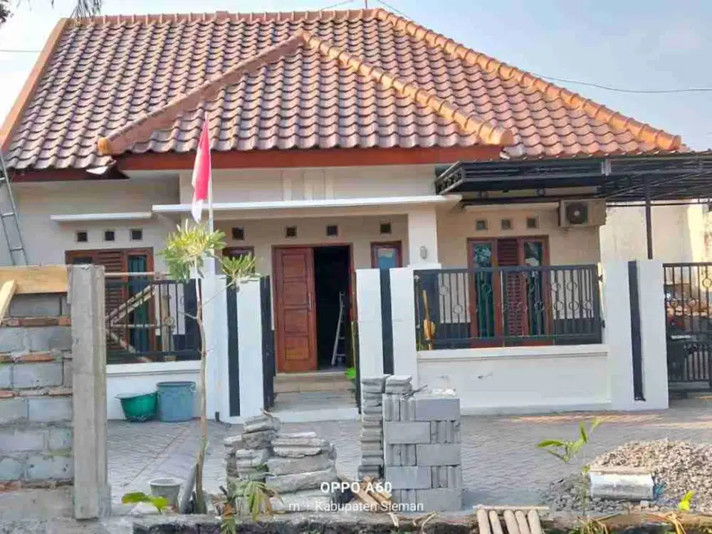 Dikontrakkan Rumah Di Seputaran jln Kaliurang Deket Polsek Ngaglik dlm perum