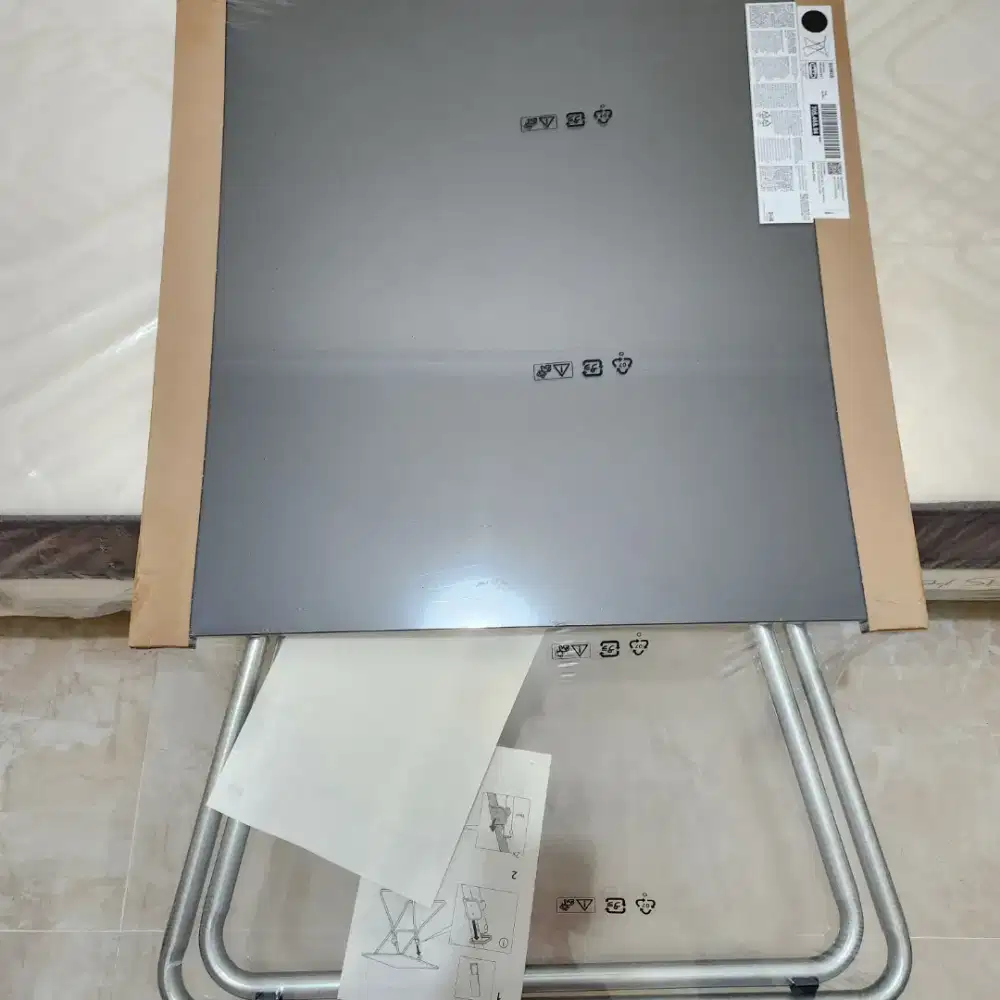 Meja IKEA ada 4 pcs ukuran 67 X 67cm / MEJA MAKAN / MEJA BELAJAR