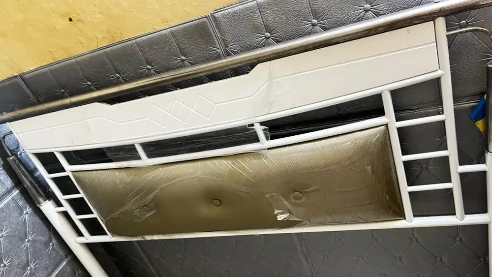 Ranjang besi tempat tidur 140x200