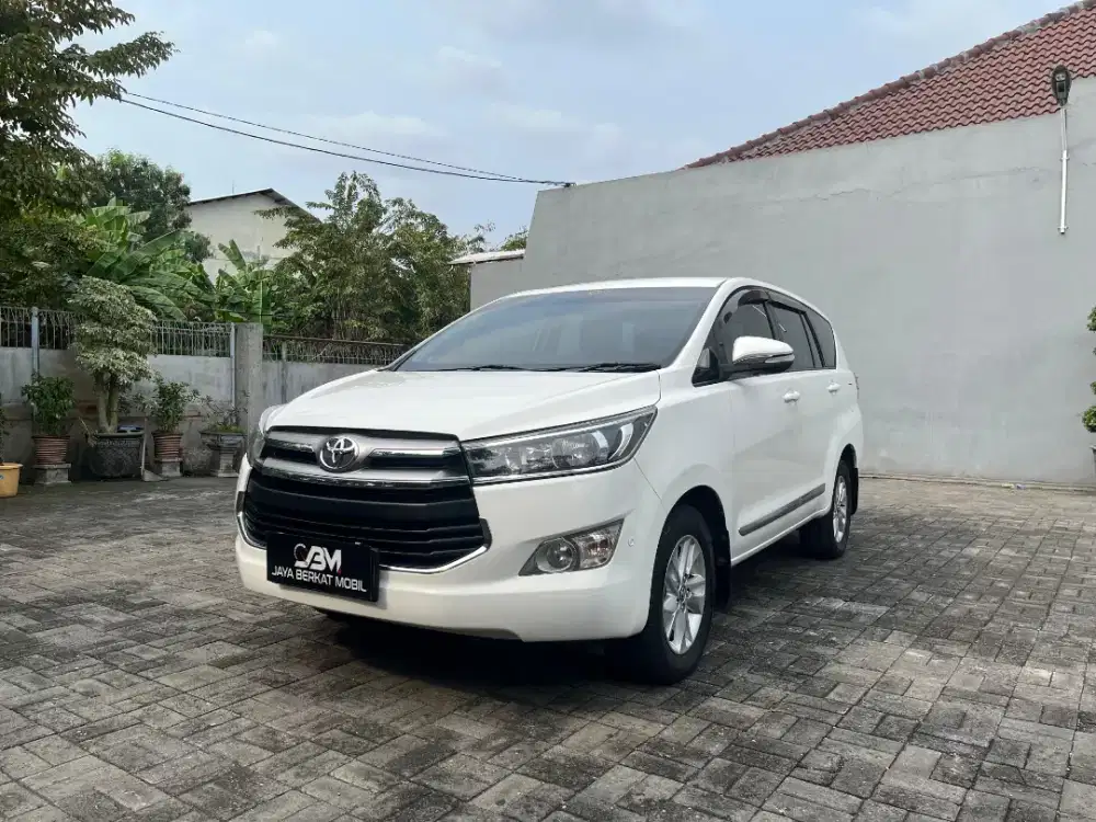 Toyota INNOVA DIESEL 2.4 V AT 2016