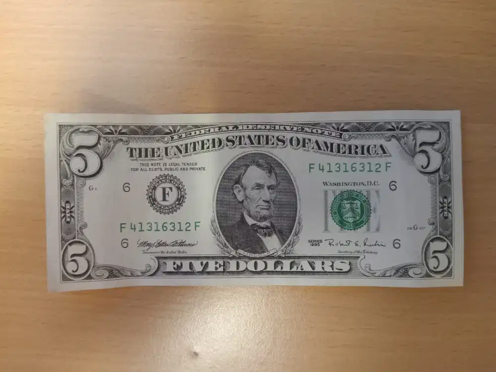 Dijual uang kertas dollar
