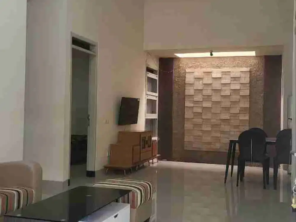 Jual/ Sewa Rumah cantik fully furnished di Jajar Solo