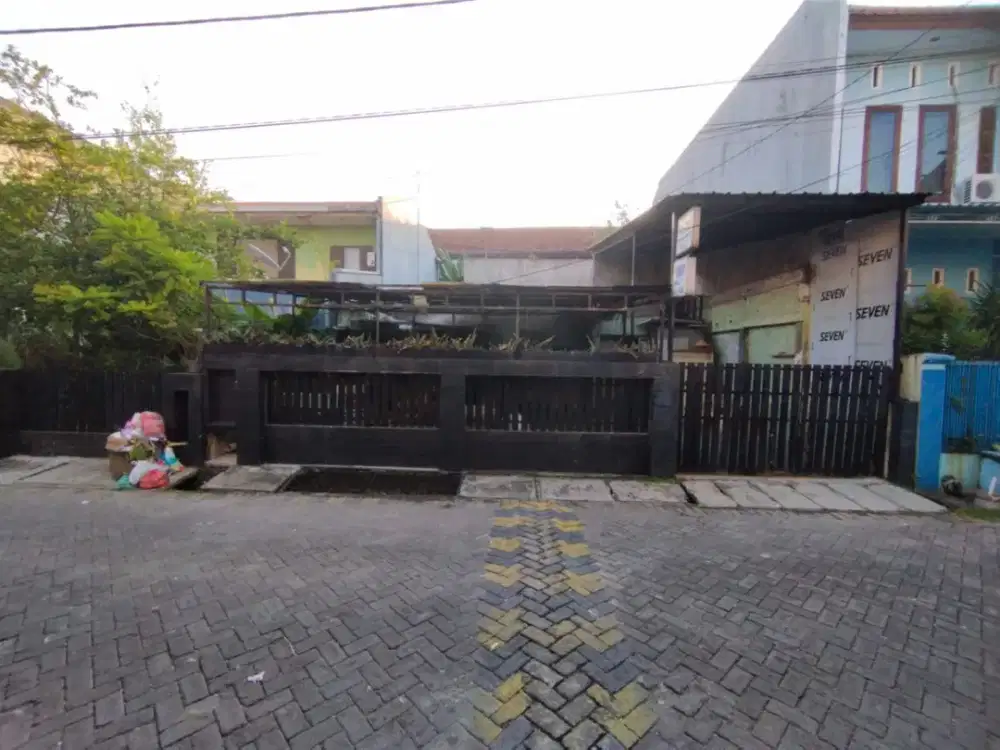 Rumah Klampis dekat Galaxy Mall, Araya, Manyar, Merr (KRL)