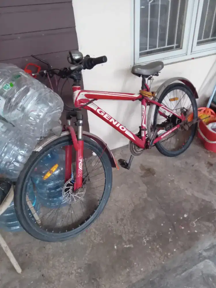 Sepeda MTB merek GENIO