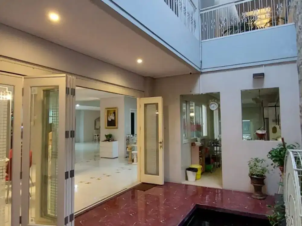 Jual Rumah Siap Huni di Graha Family Surabaya Barat Blok Favorit