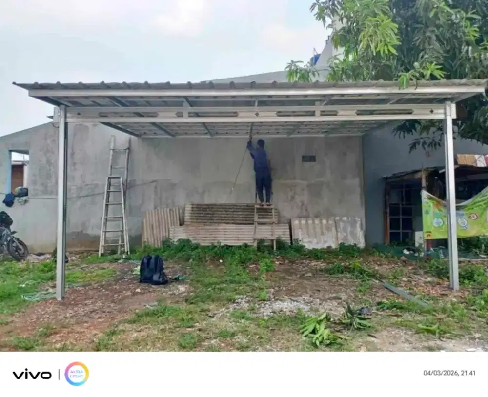 Pasang kanopi baja ringan