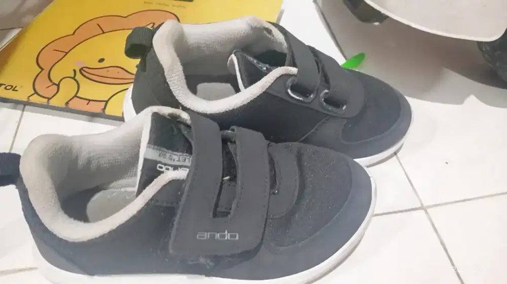 Sepatu ando second 30