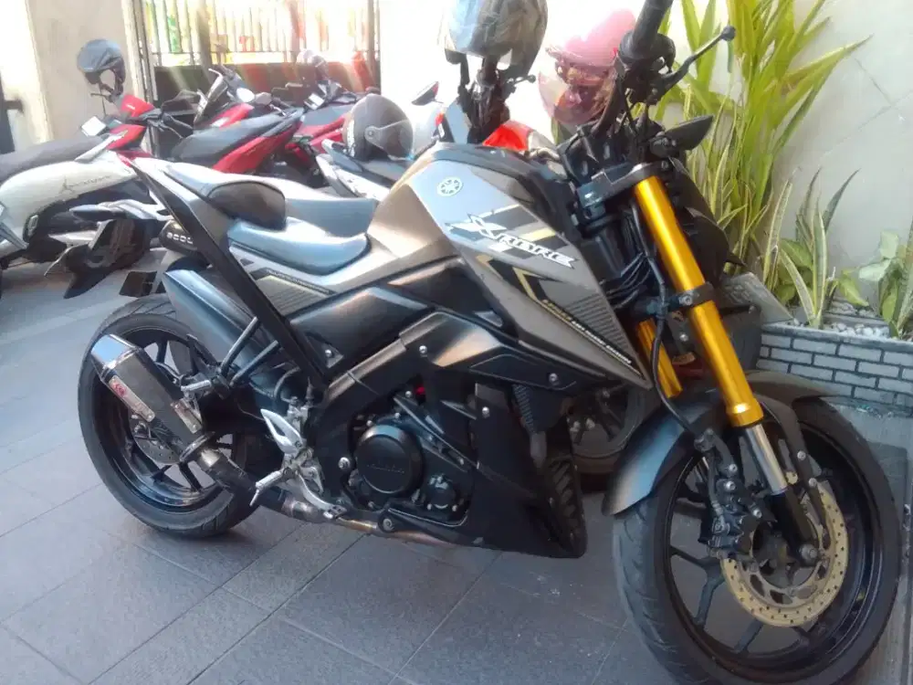 Yamaha Xabre naked istimewa