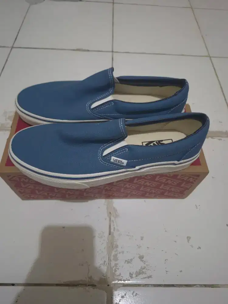 Vans slip on navy brand new old stok
