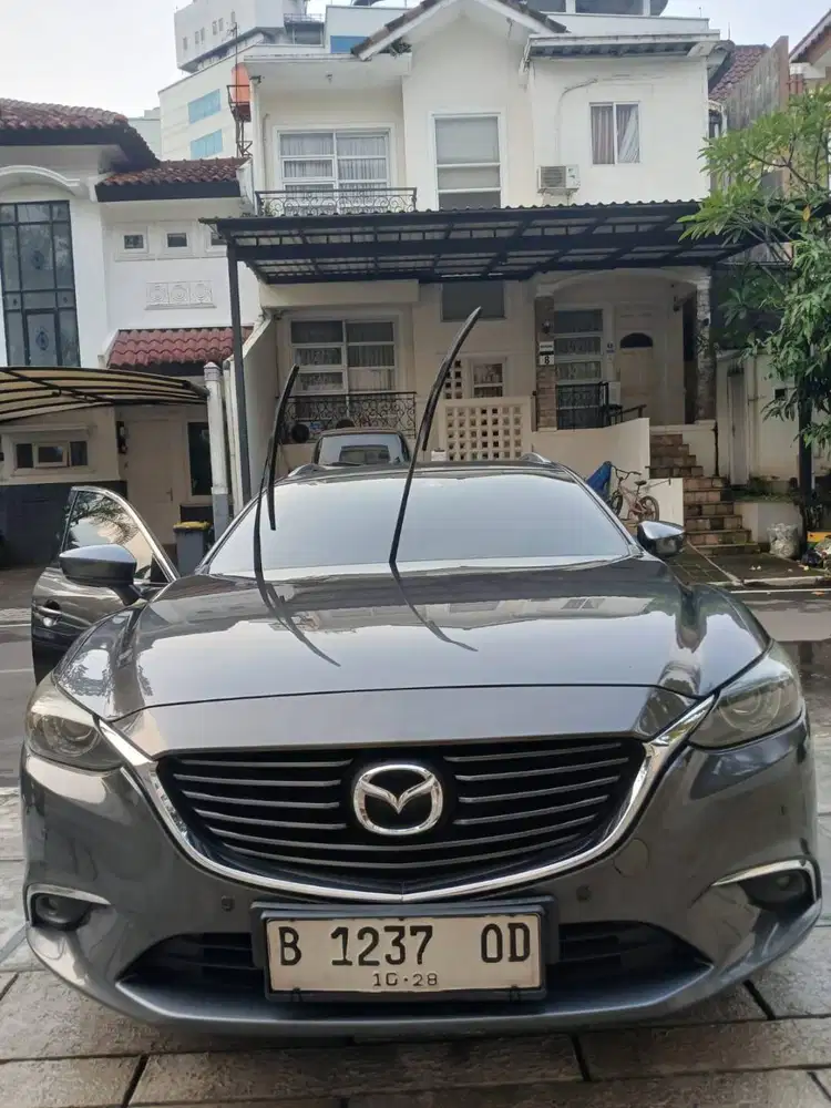 DI JUAL CEPAT MAZDA 6 AT