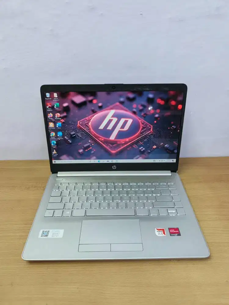 laptop hp 14s AMD A4 9125 Ram 8gb SSD 128gb 14 backlite