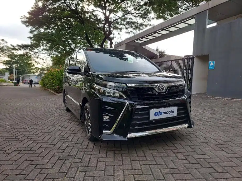 DP 5% Toyota Voxy 2.0 Bensin-AT 2021 CUZCB