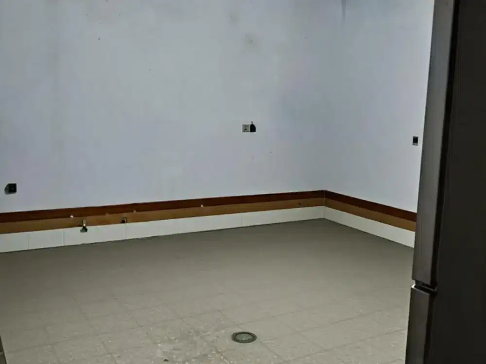 Dijual Ruko Strategis di Jl. Sudirman Bandung