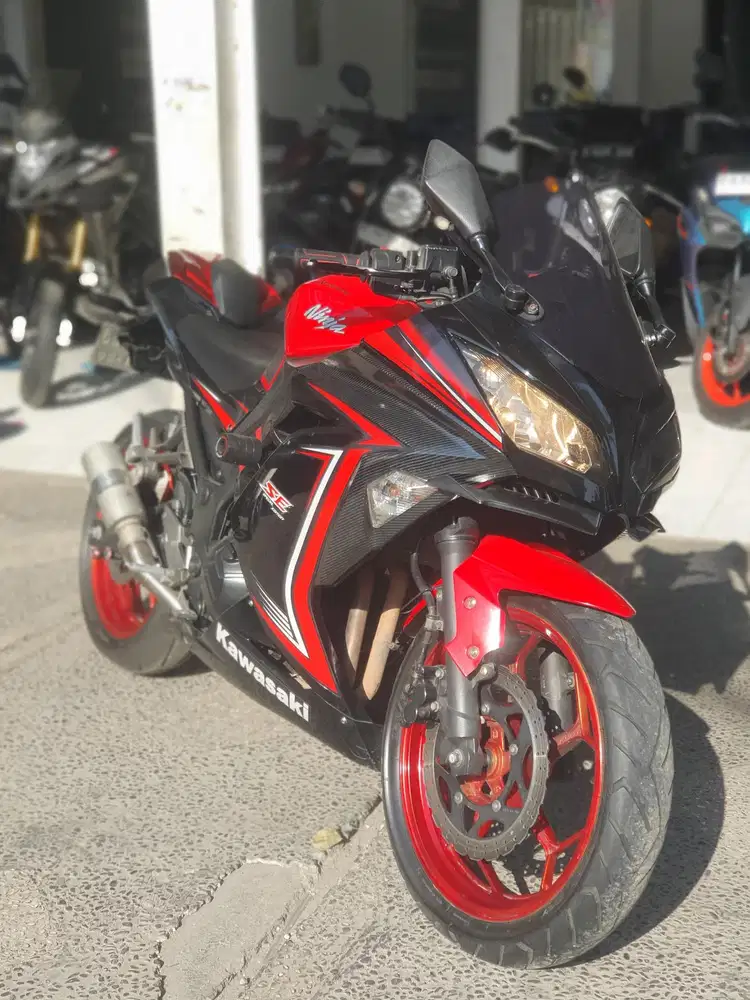 Kawasaki Ninja 250 FI Tahun 2015