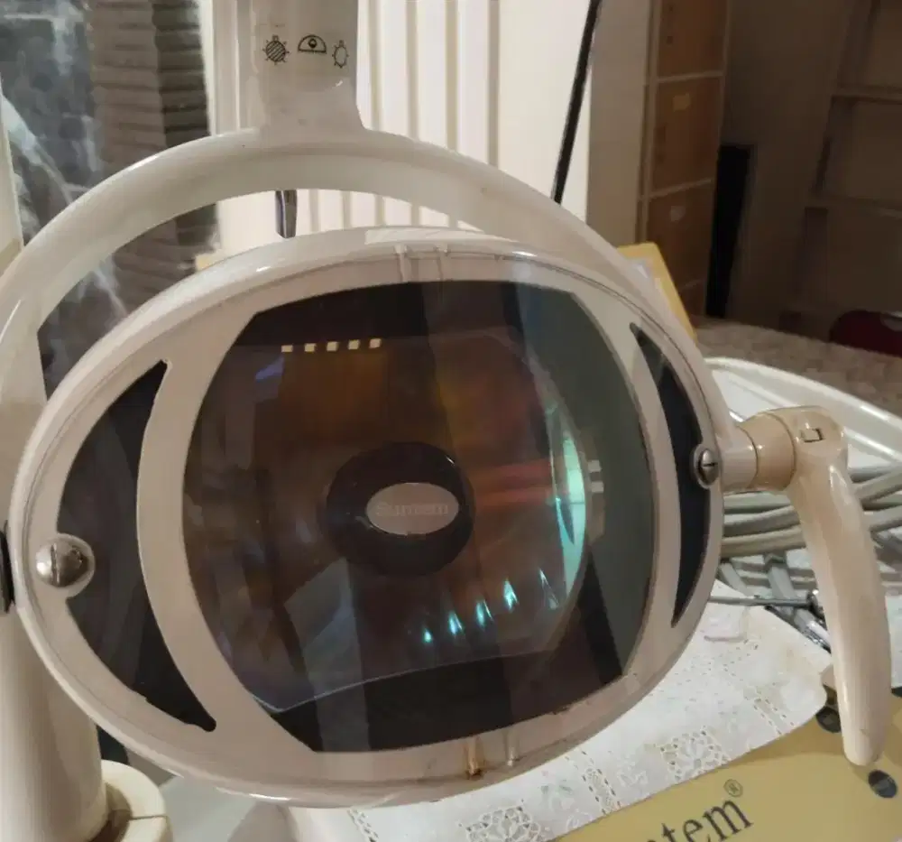 Lampu Dental Unit Sustem