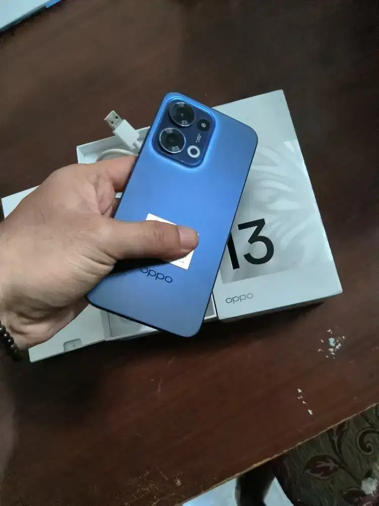 OPPO RENO 13 5g. Ram 12gb memory 256Gb