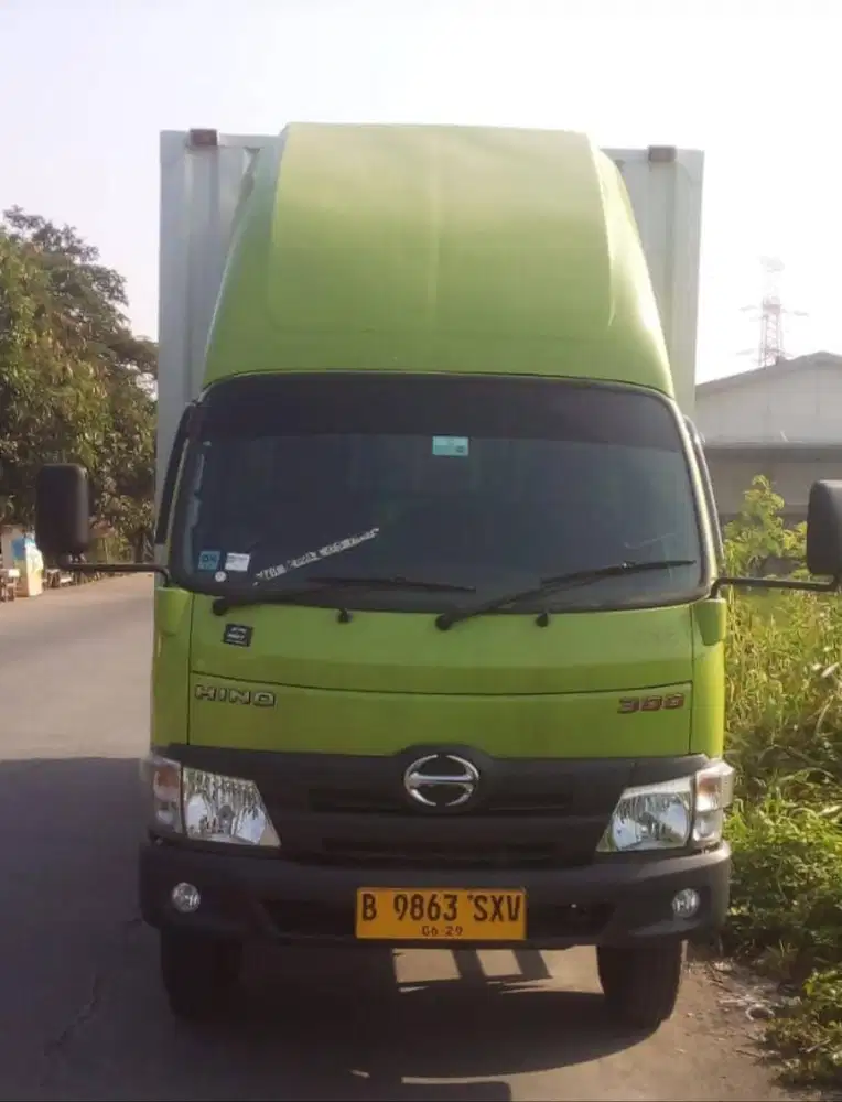 Sewa Truk HINO CDD Long Box & Pickup + Supir