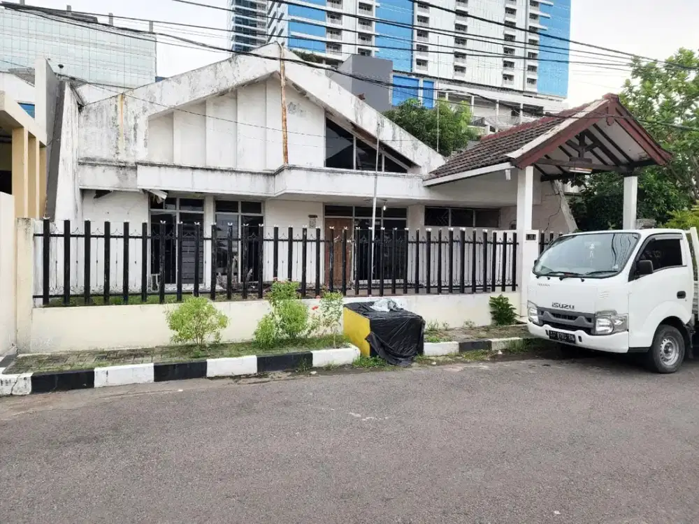 Disewakan Rumah 1 Lantai Murraaah di Dharmahusada Indah, Surabaya
