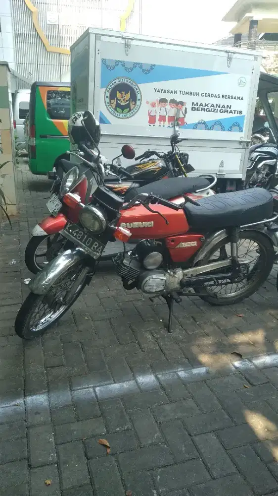 Suzuki A100 standar