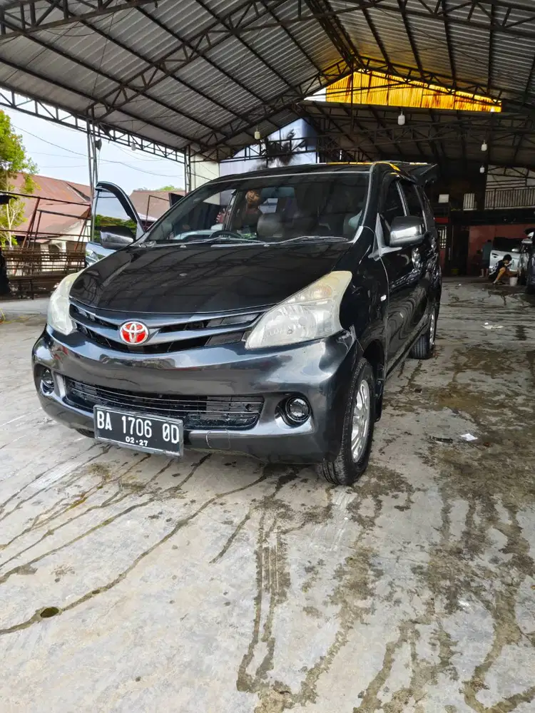 Dijual Avanza 1.3 E AT 2012 Rp. 100.000.000,- nego