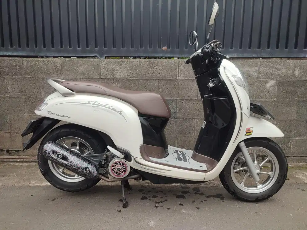 READY SCOOPY STYLISH TAHUN 2018