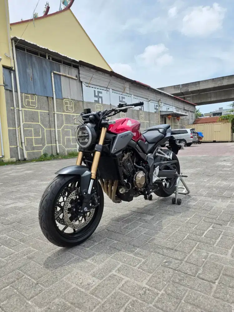 Honda CB650R Neo Merah 2024 NIK 2023