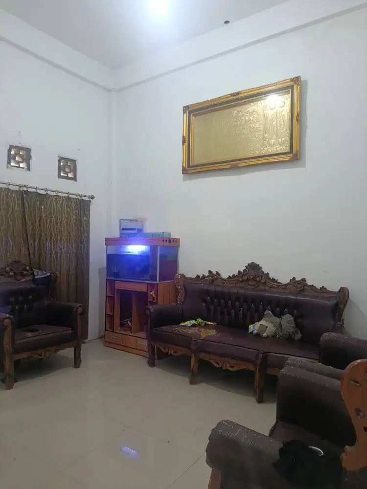 Dijual Rumah 2 lantai, PDAM, listrik prabayar 1.300.