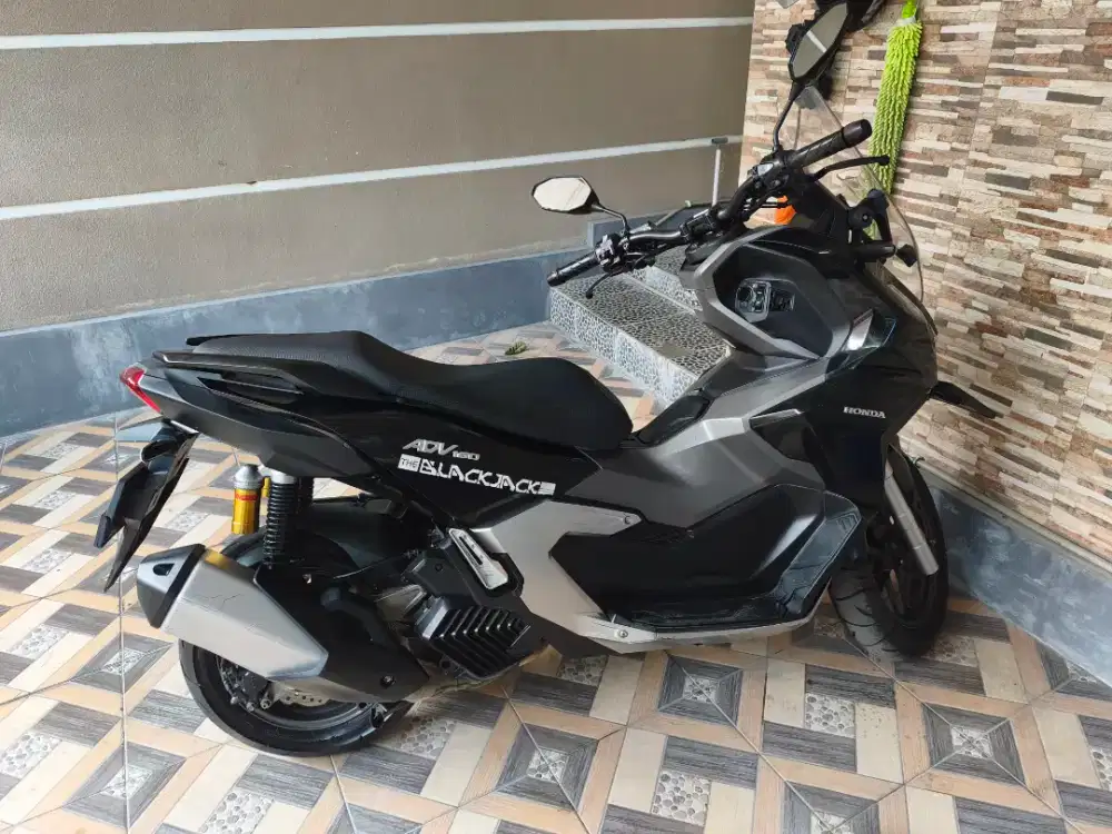 Honda ADV 160 2022 CBS Allblack