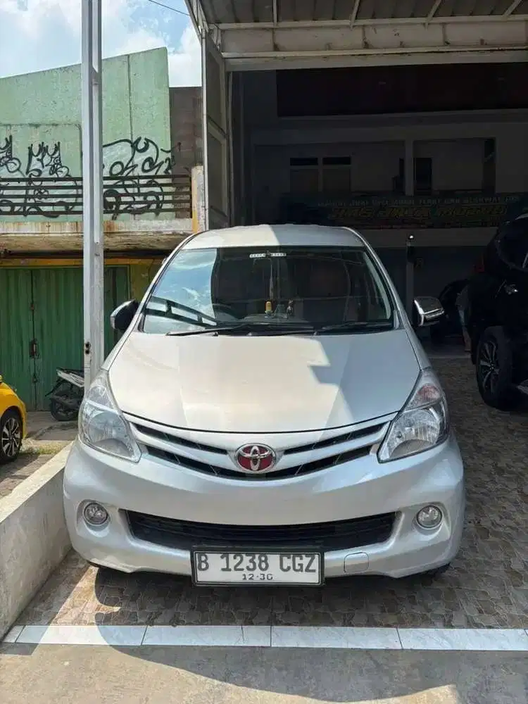 Daihatsu Xenia 2013 Bensin