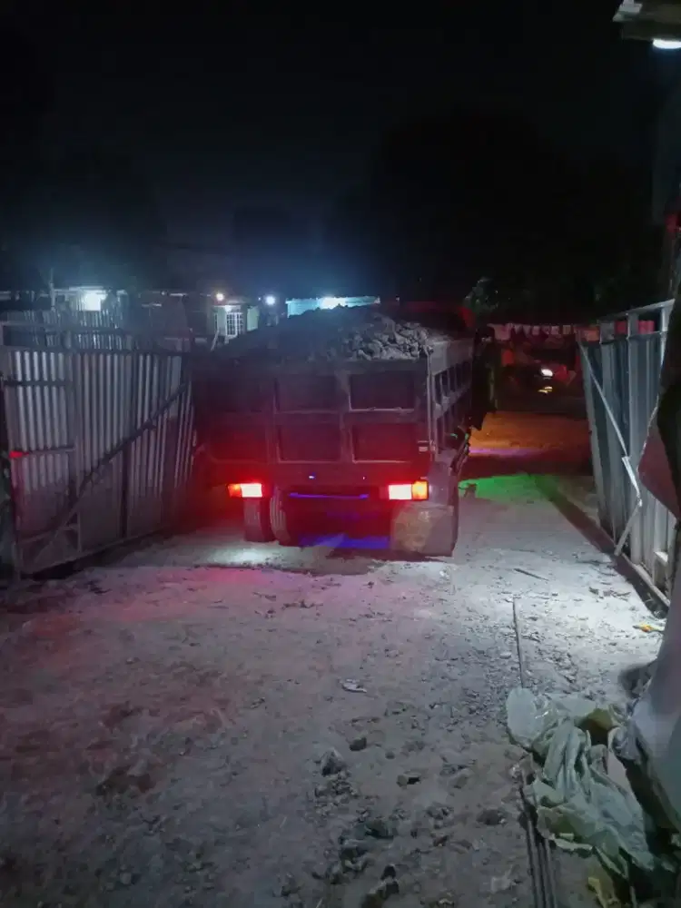 Batu belah pasir pasang batu makadam split batu kapur