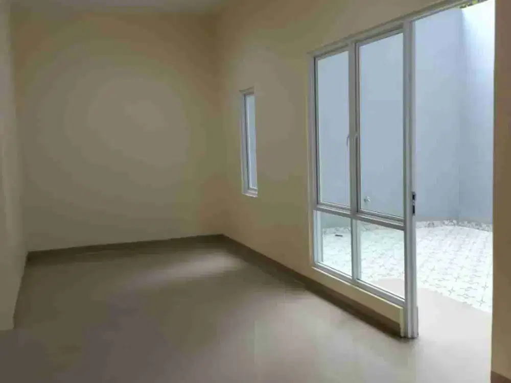 DIJUAL RUMAH BAGUS  SIAP HUNI