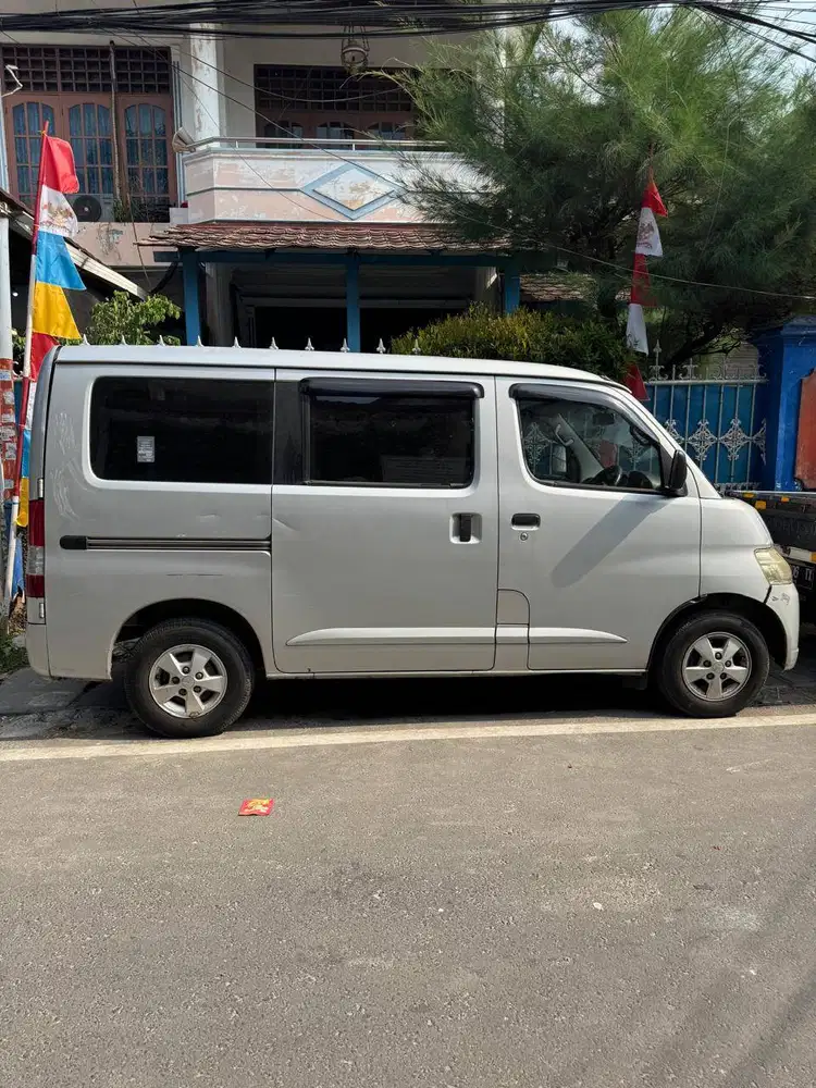 Sewa Grandmax + Supir (Harian, Mingguan, Bulanan)