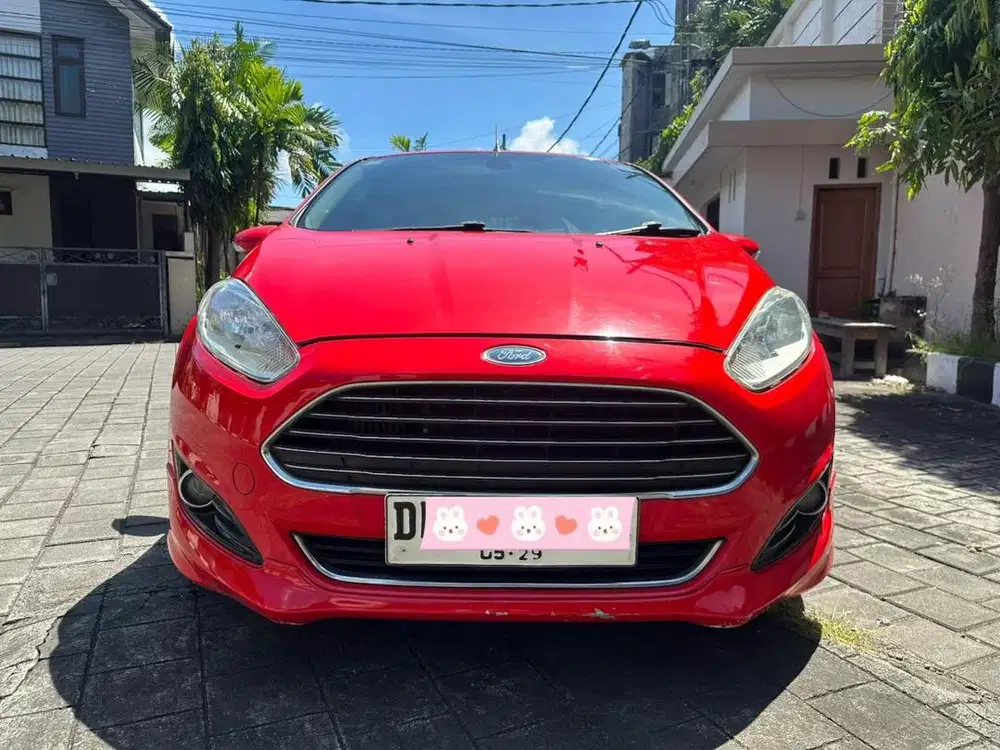 Ford Fiesta 1.0L Ecoboost AT 2014 Warna Merah