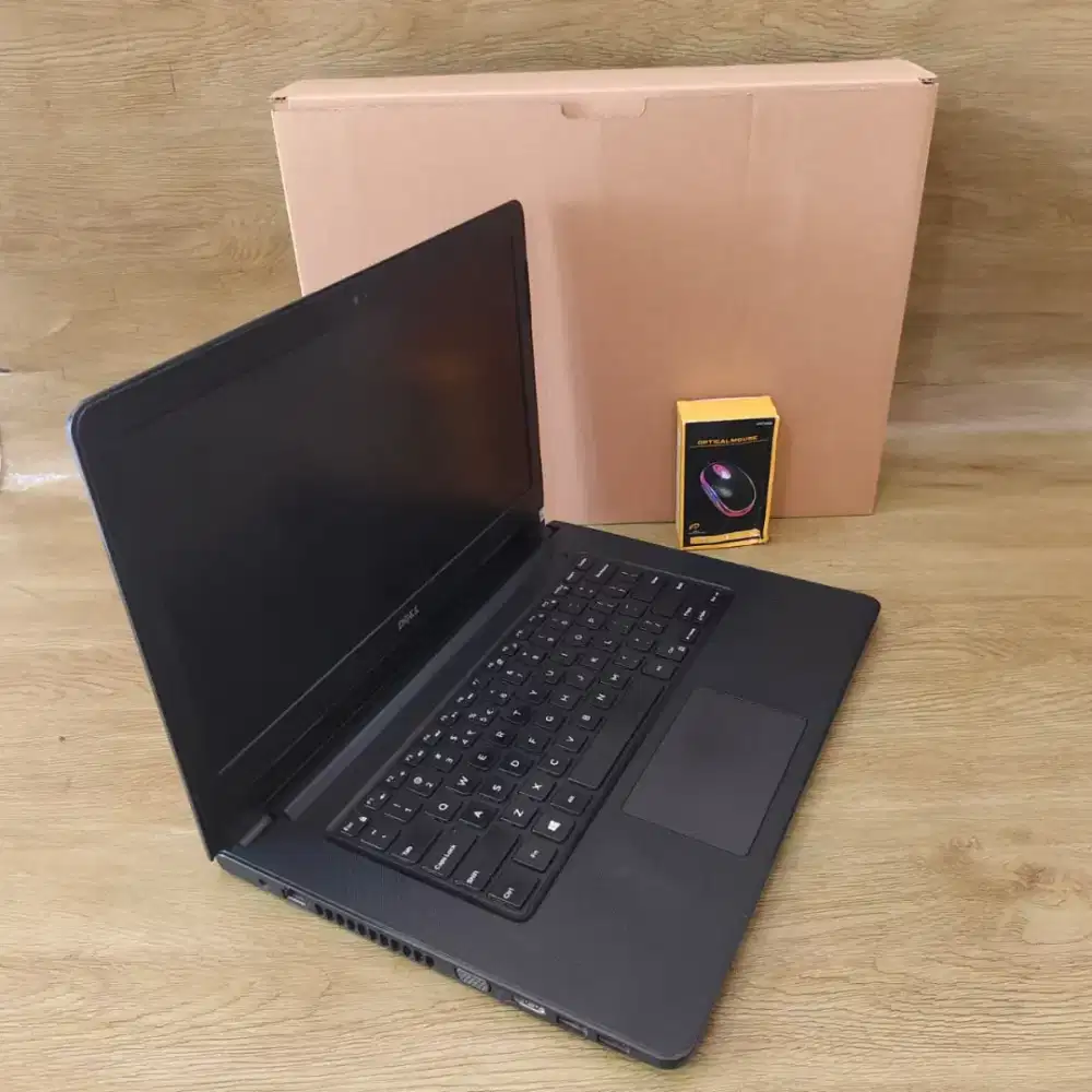 Laptop Dell Vostro 14 3468 Slim i5-7th 12/256GB