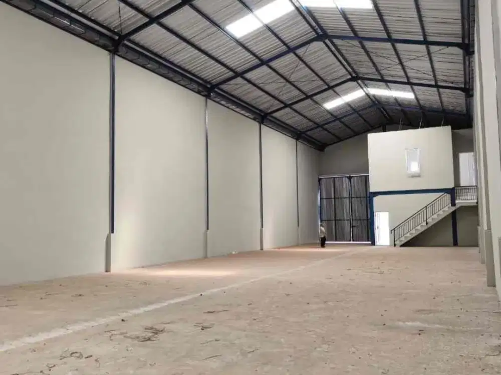 DIJUAL GUDANG INDUSTRI BARU LB 432m2 STRATEGIS DI CIKUPA PASAR KEMIS TANGERANG