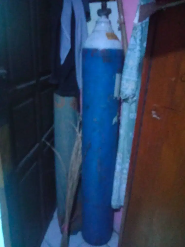 Tabung oksigen ukuran besar 6m³