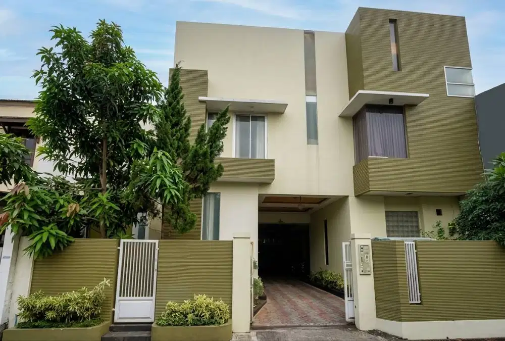 DIJUAL PROPERTI RUMAH UNTUK BISNIS KOS STRATEGIS!