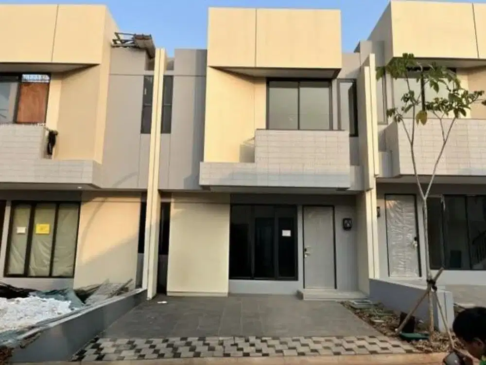 Disewakan Rumah Baru 2 Lantai Depan Clubhouse di Discovery Bintaro Dekat Stasiun & akses Tol
