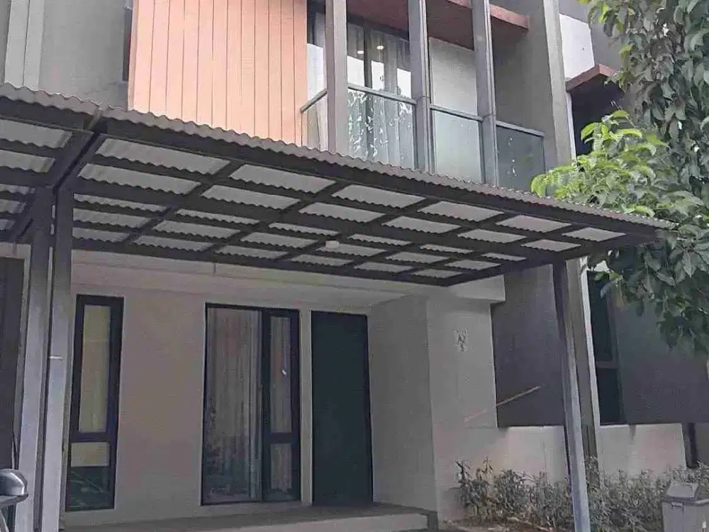 Rumah Brand New Furnish Strategis Utara Cluster di BSD