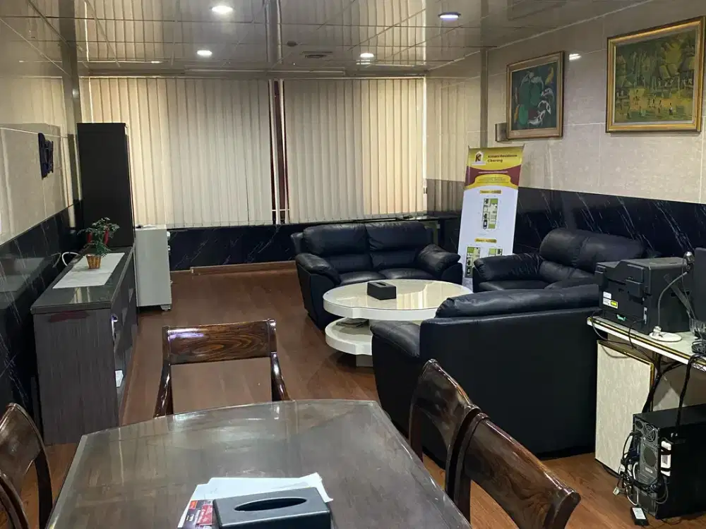 Ruko CBD 4 Lantai Sudah Renov Siap Pakai Depan Living Plaza Jababeka