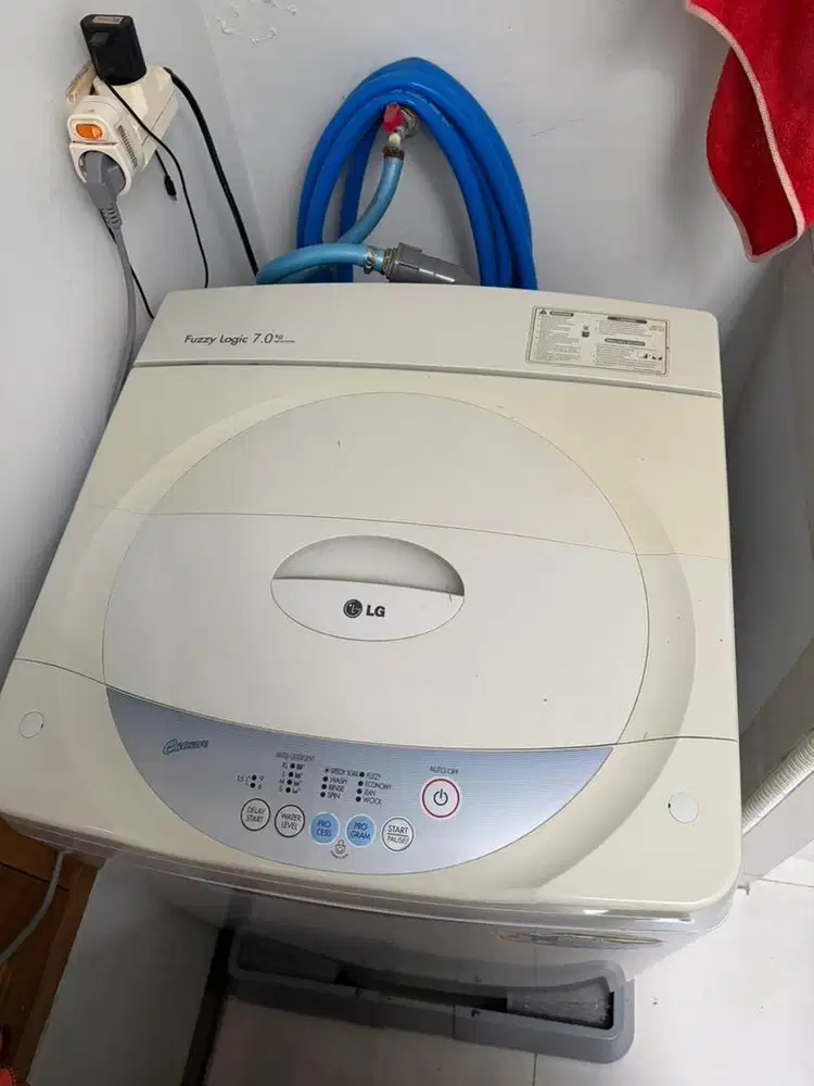 Mesin Cuci LG Fuzzy WF-H707PC