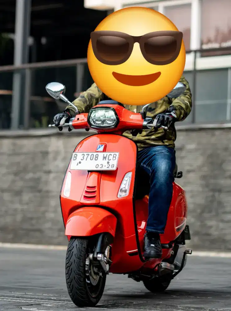 VESPA SPRINT S 155 ABS — ORANGE RARE