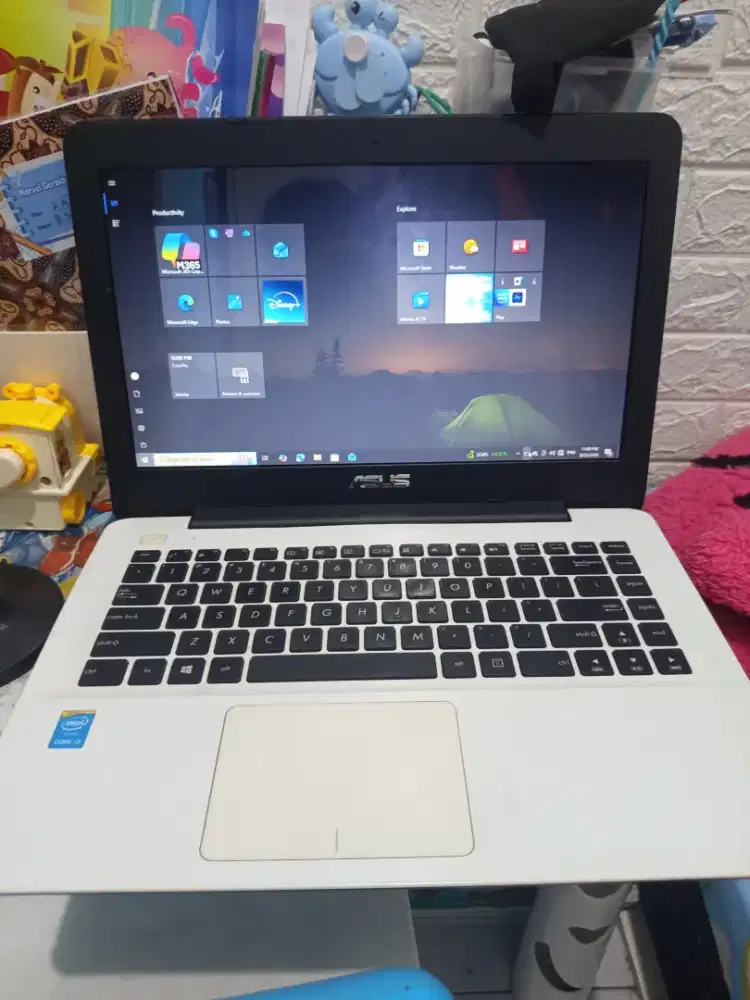 Laptop Asus X455L Ram 8gb/SSD 128GB .batre awet