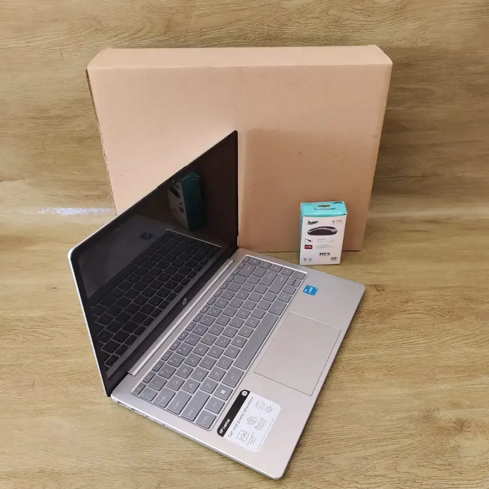 Laptop Hp 14-ep0063cl Slim i3-13th 12/512GB