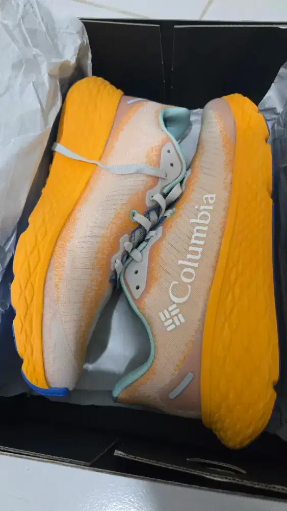 Sepati Trail Colombia tarrex addidas nike