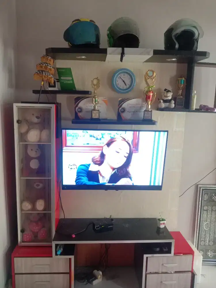 LEMARI / RAK TV 500K