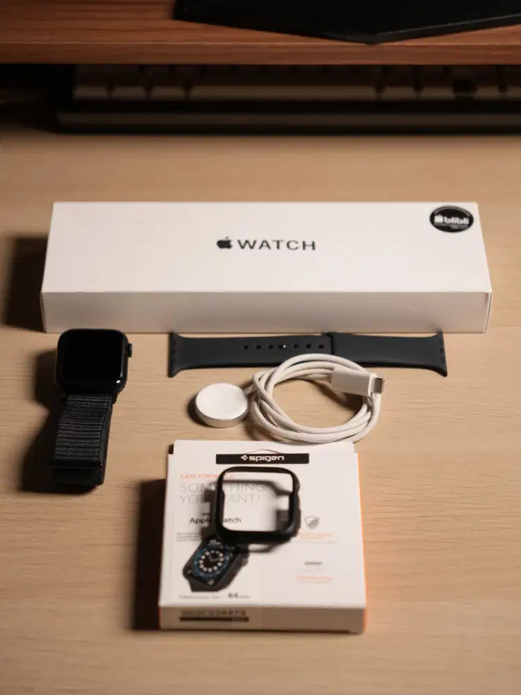 Apple Watch SE 3 44mm Garansi Resmi - BH 100% + Banyak Bonus